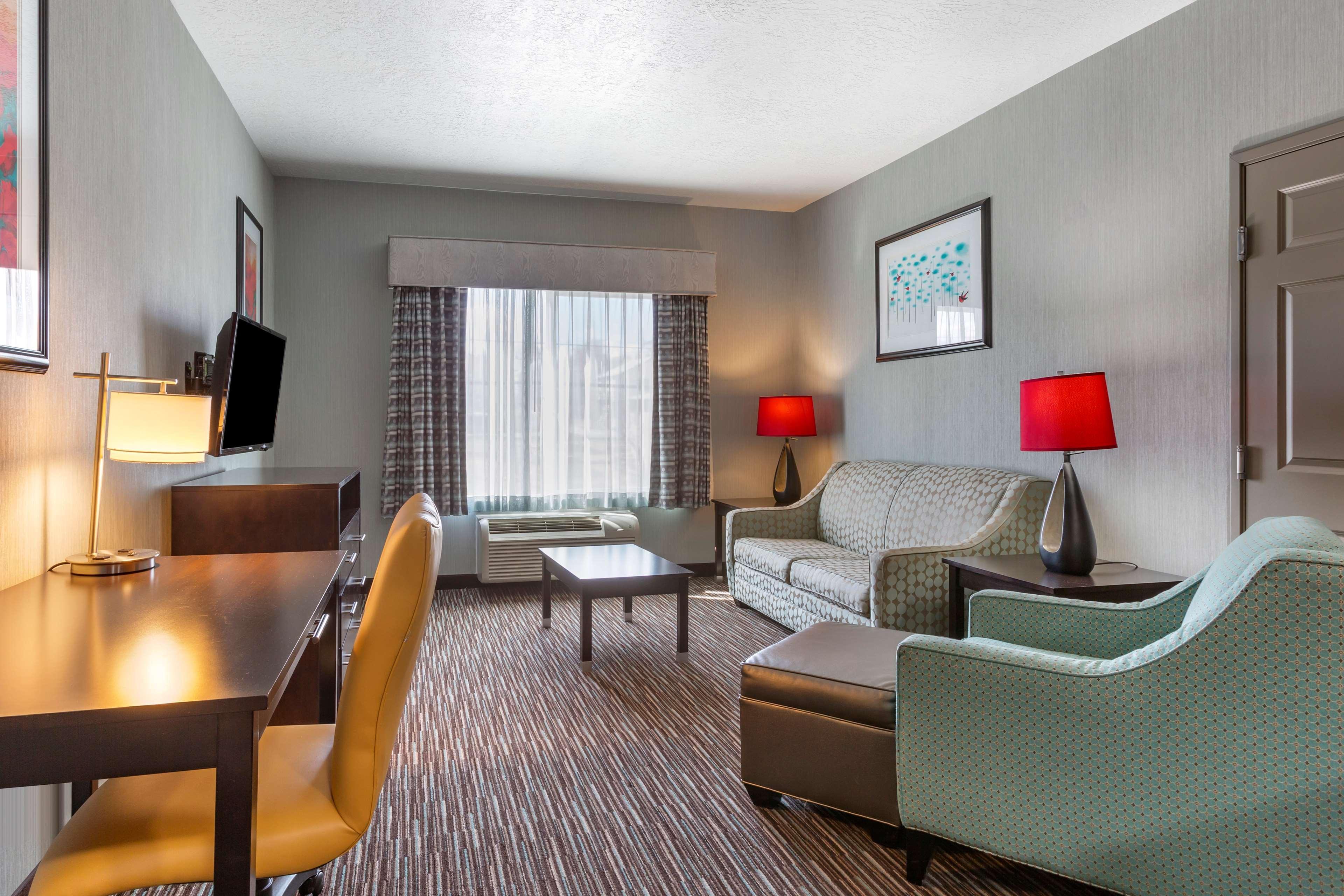 Best Western Plus Gallup Inn & Suites Екстериор снимка
