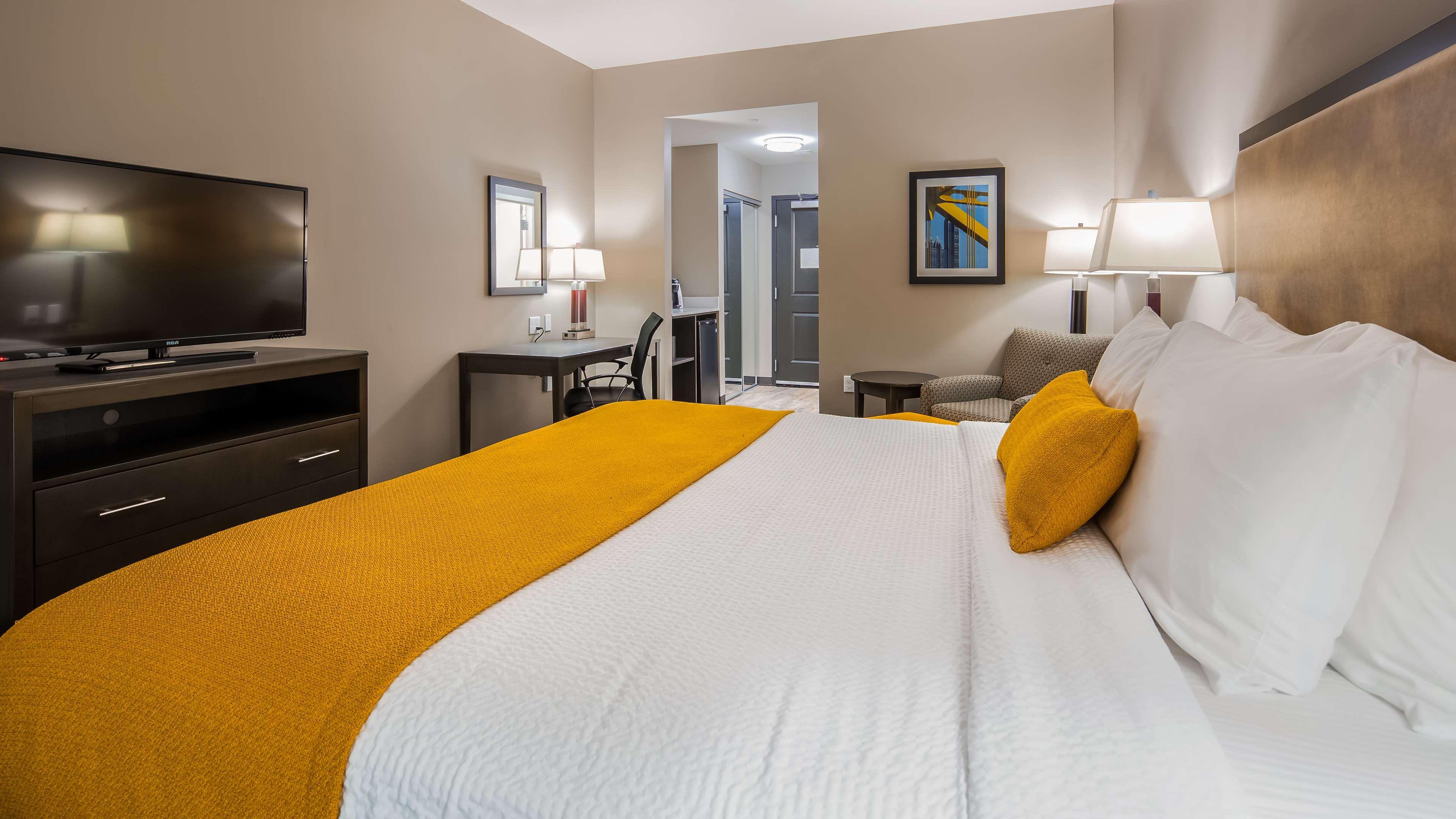 Best Western Plus Gallup Inn & Suites Екстериор снимка