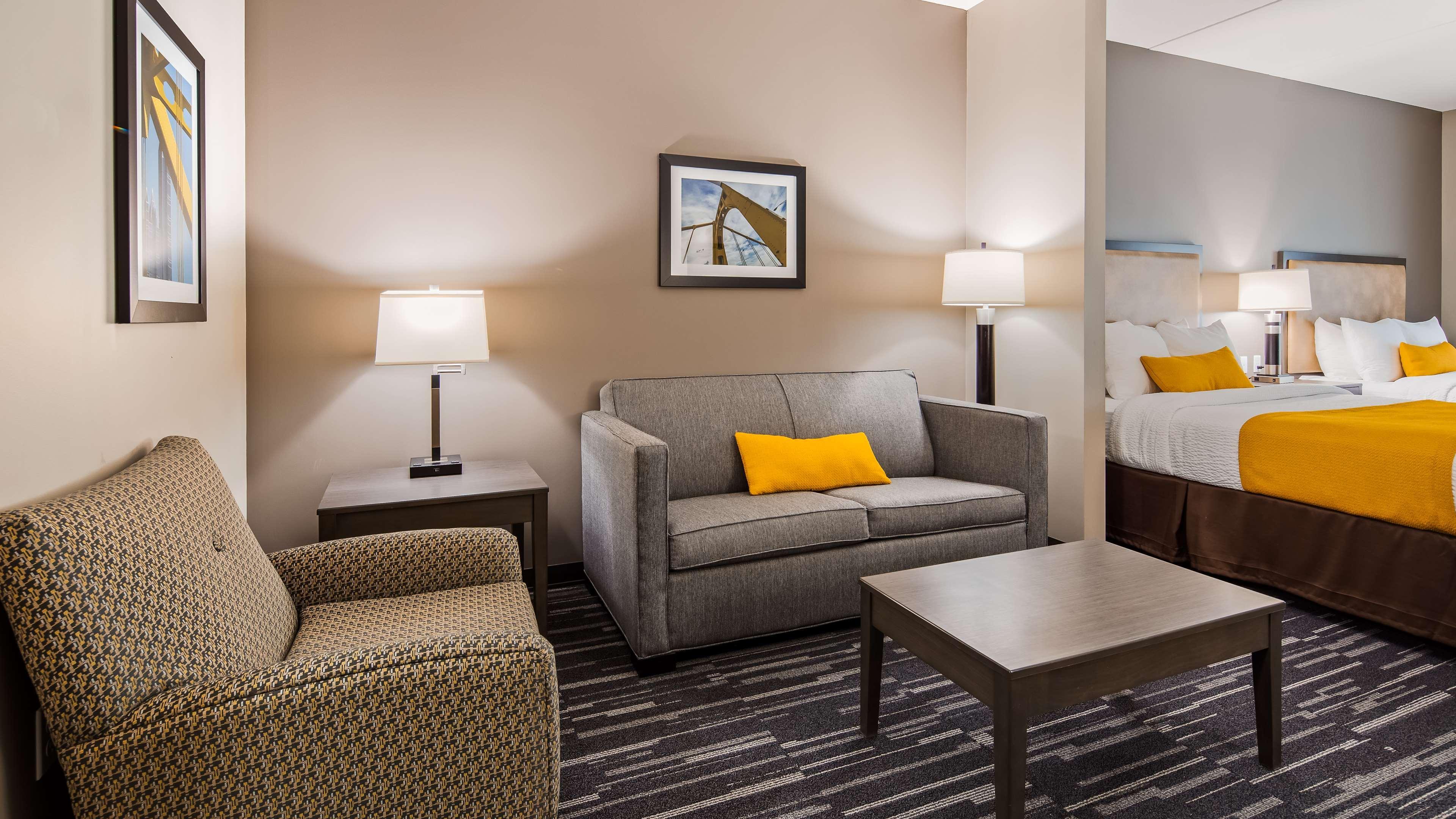 Best Western Plus Gallup Inn & Suites Екстериор снимка
