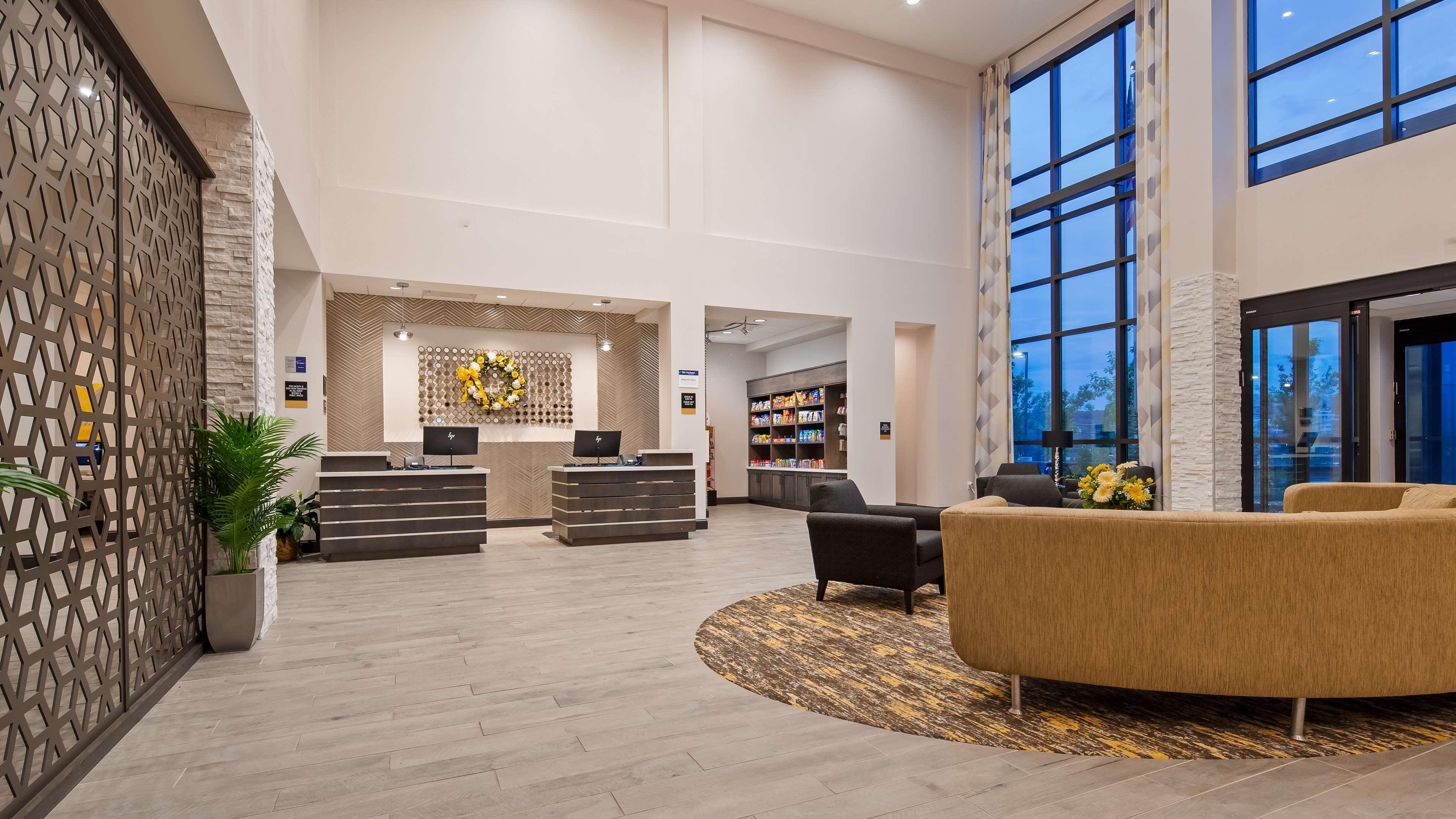 Best Western Plus Gallup Inn & Suites Екстериор снимка