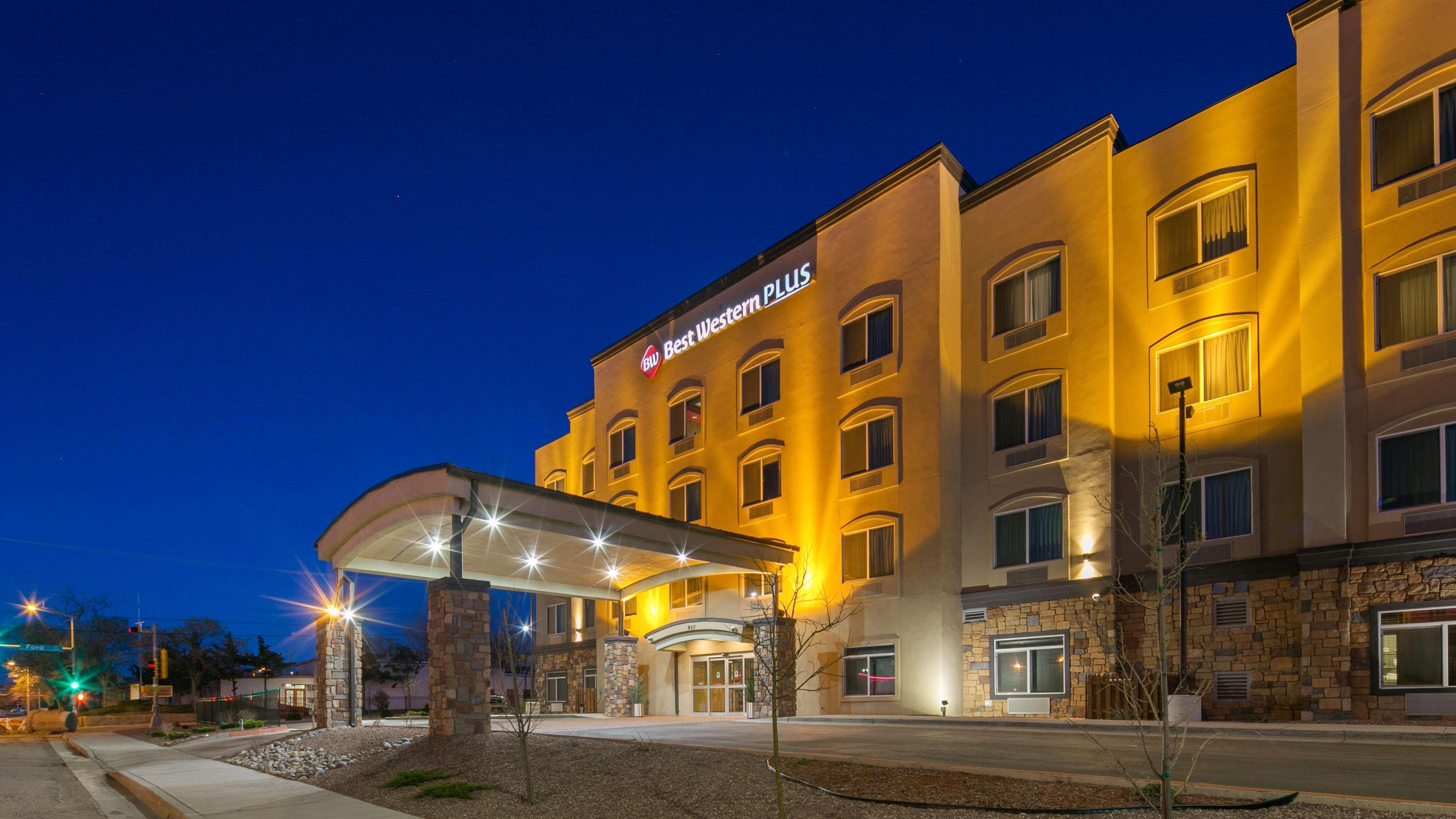 Best Western Plus Gallup Inn & Suites Екстериор снимка